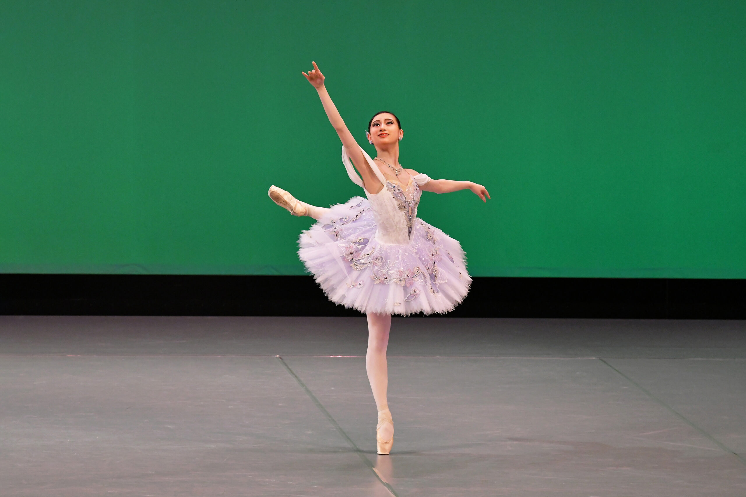 ジュニア１部 女性 最優秀賞＆第1位　植森花凜「パキータよりVa」 1014-66　撮影：古都栄二（テス大阪）