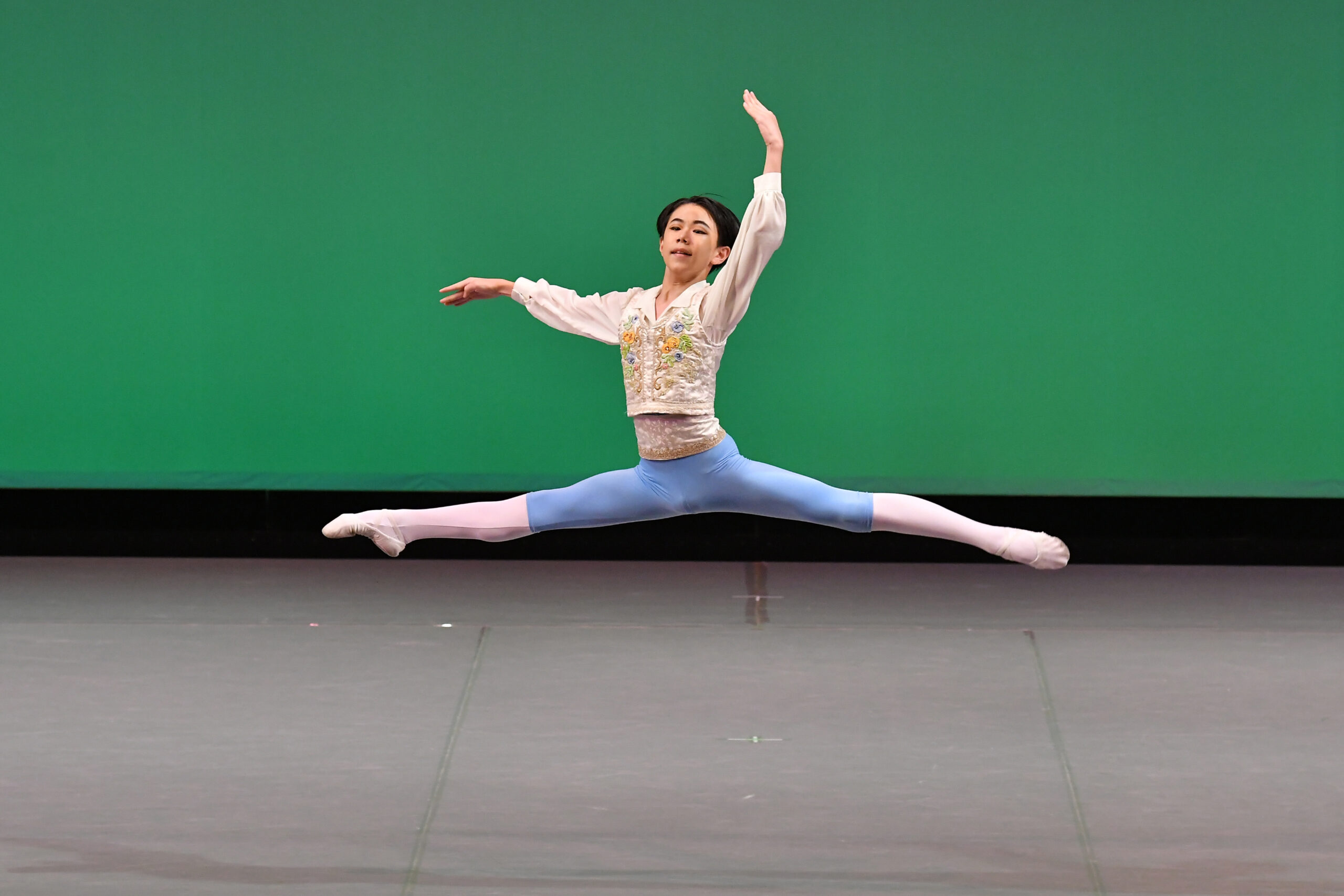 ジュニア２部 男性 第3位　田村太亮「コッペリア第3幕よりフランツのVa」 6001-56　撮影：古都栄二（テス大阪）