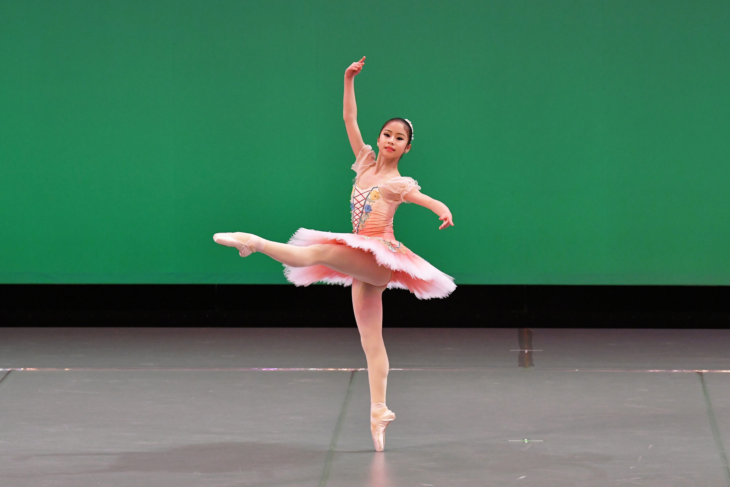 ジュニア3部 女性 第2位　西川心結「コッペリア第3幕よりスワニルダのVa」3003-12　撮影：古都栄二（テス大阪）