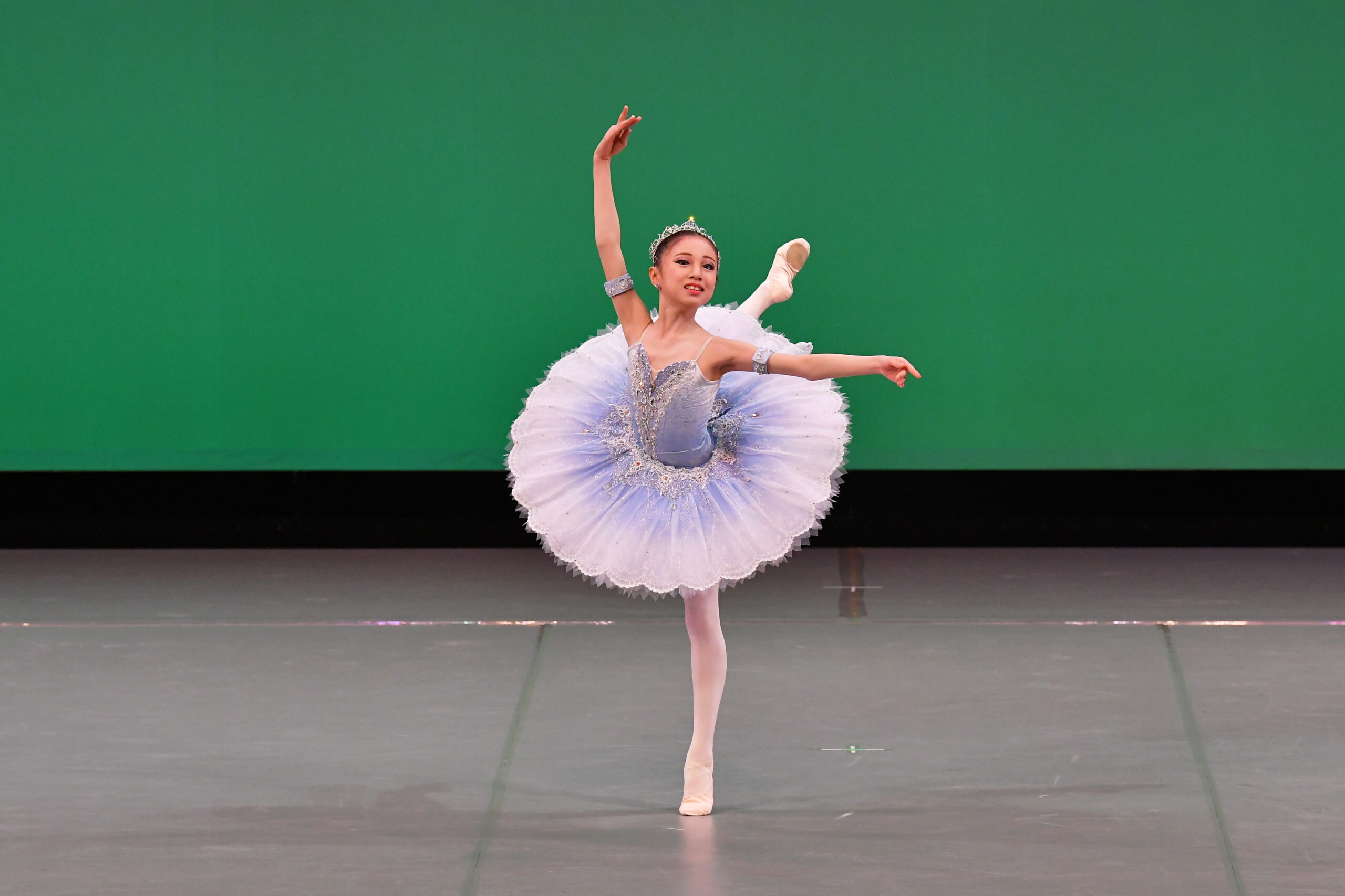 バレエシューズ部門　第1位　前田空音「ライモンダ第1幕よりVa」　8014-06　撮影：古都栄二（テス大阪）