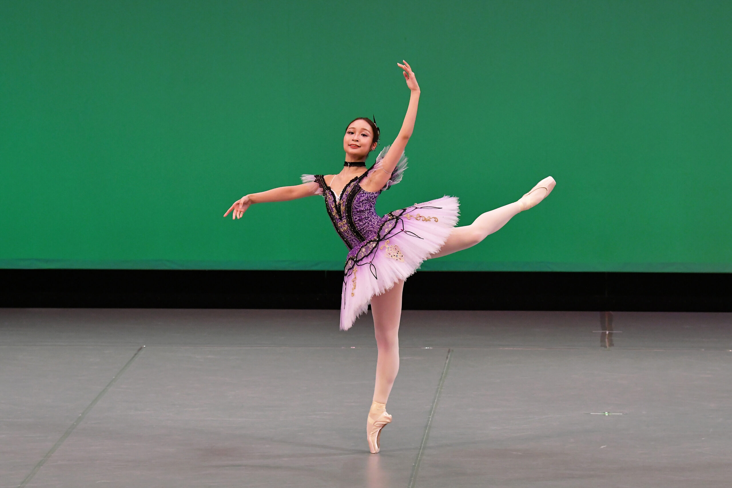 シニアの部 第1位　古林 華「サタネラよりVa」 4002-65　撮影：古都栄二（テス大阪）